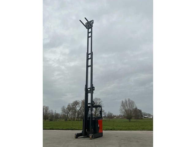 2017 linde r14hd-01 reach truck 9000 mm triplex - afbeelding 22 van  46