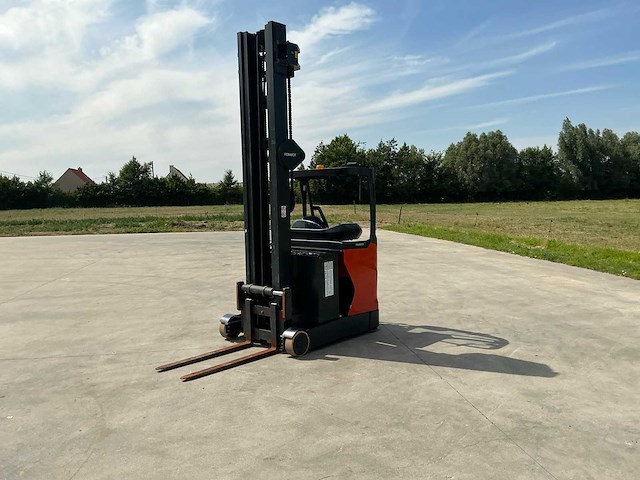 2017 linde r14hd-01 reach truck - afbeelding 18 van  54