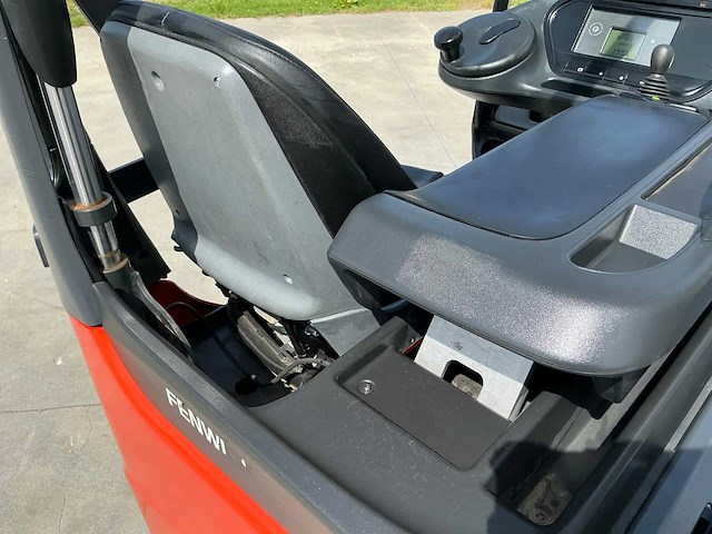 2017 linde r14hd-01 reach truck - afbeelding 30 van  54