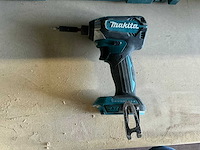 2017 makita dhs680 cirkelzaagmachine - afbeelding 12 van  12