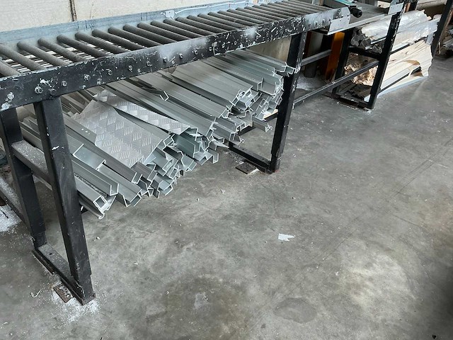 2017 makita ls1216fl afkortcirkelzaagmachine - afbeelding 2 van  11