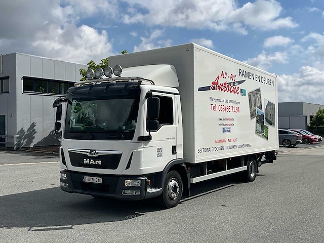 2017 man tgl 12.220 vrachtwagen - afbeelding 1 van  44