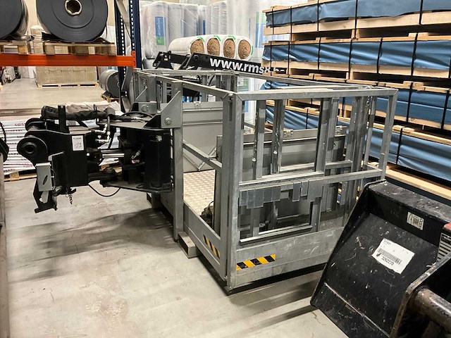 2017 manitou 2.45/5 mt werkplatform - afbeelding 1 van  11