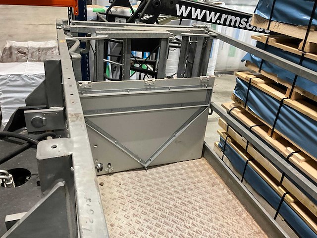 2017 manitou 2.45/5 mt werkplatform - afbeelding 8 van  11