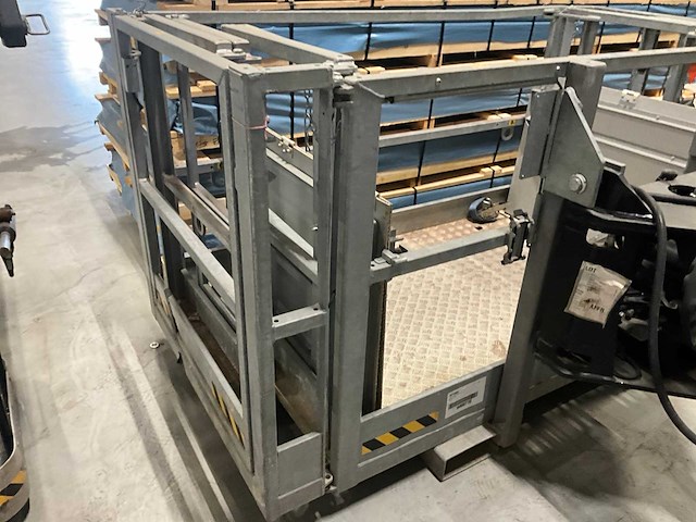 2017 manitou 2.45/5 mt werkplatform - afbeelding 11 van  11