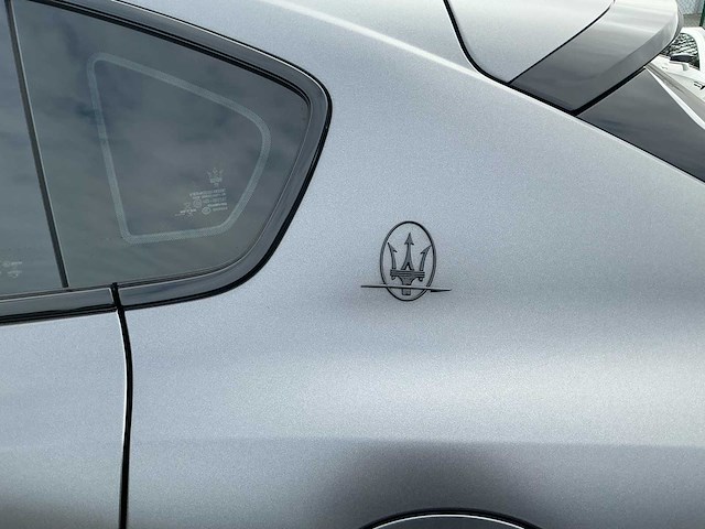 2017 maserati levante s personenauto - afbeelding 15 van  27