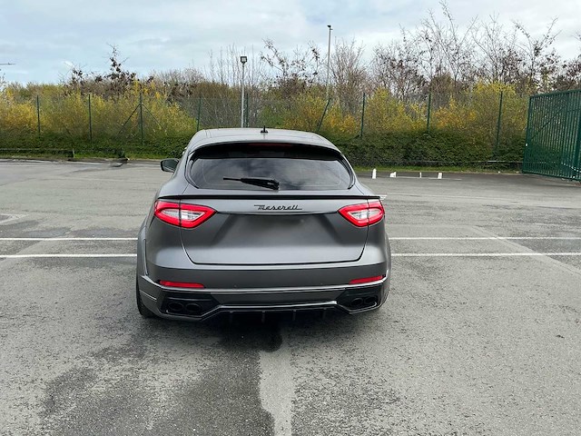 2017 maserati levante s personenauto - afbeelding 23 van  27
