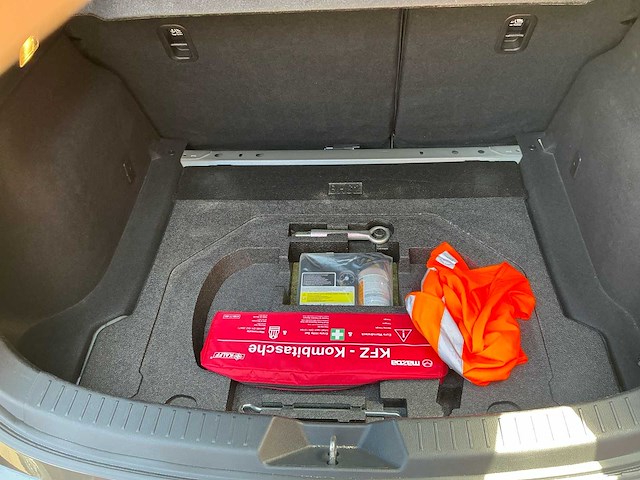 2017 mazda 3 personenauto - afbeelding 17 van  40
