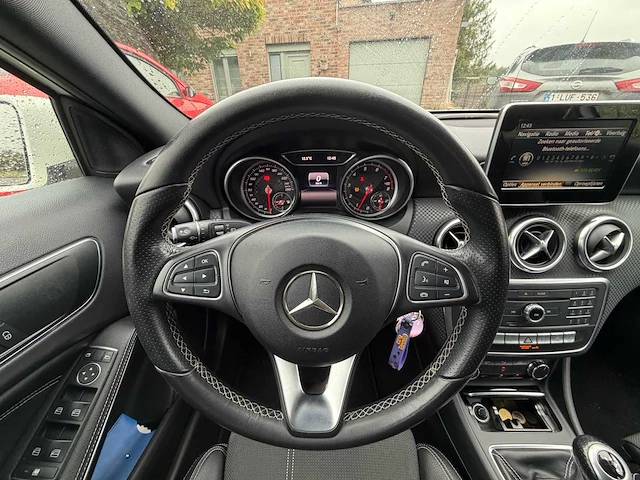 2017 mercedes-benz a 180 245g personenauto - afbeelding 8 van  32