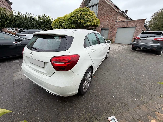 2017 mercedes-benz a 180 245g personenauto - afbeelding 27 van  32