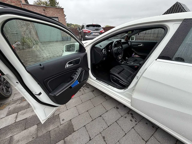 2017 mercedes-benz a 180 245g personenauto - afbeelding 3 van  32
