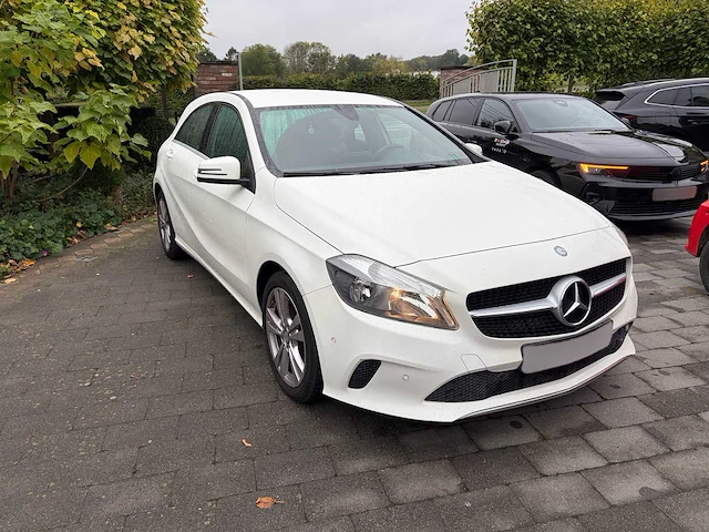 2017 mercedes-benz a 180 245g personenauto - afbeelding 30 van  32