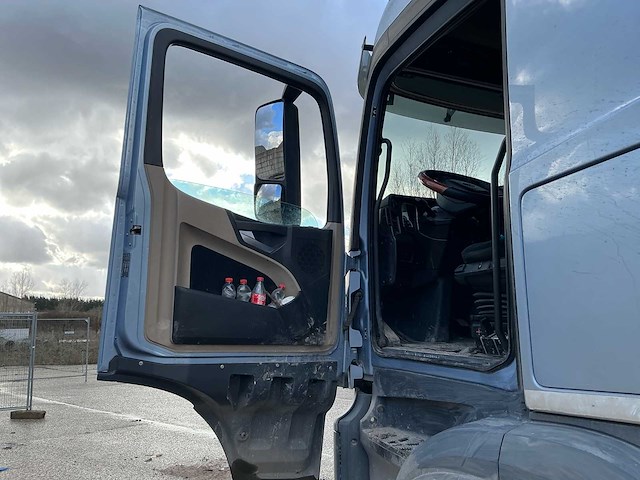2017 mercedes-benz actros 963-0-c, 6x2 vrachtwagen met haakarmsysteem - afbeelding 10 van  74