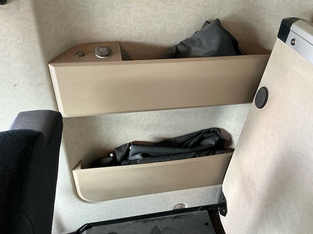 2017 mercedes-benz actros 963-0-c, 6x2 vrachtwagen met haakarmsysteem - afbeelding 68 van  74