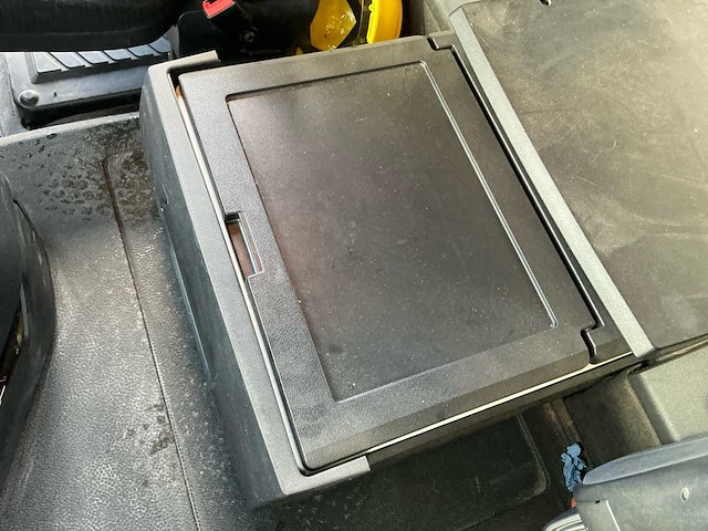 2017 mercedes-benz actros 963-0-c, 6x2 vrachtwagen met haakarmsysteem - afbeelding 32 van  74