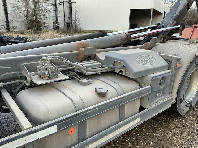 2017 mercedes-benz actros 963-0-c, 6x2 vrachtwagen met haakarmsysteem - afbeelding 34 van  74