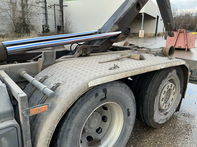 2017 mercedes-benz actros 963-0-c, 6x2 vrachtwagen met haakarmsysteem - afbeelding 35 van  74