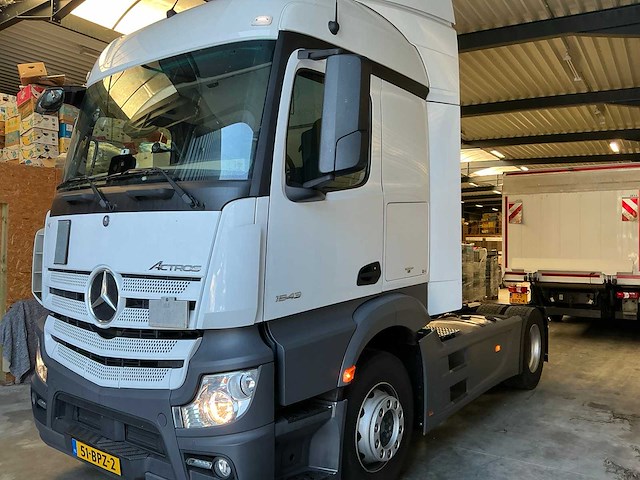2017 mercedes-benz actros vrachtwagen - afbeelding 12 van  37