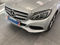 2017 mercedes-benz c-klasse c 180 d t bluetec avantgarde personenauto - afbeelding 2 van  28
