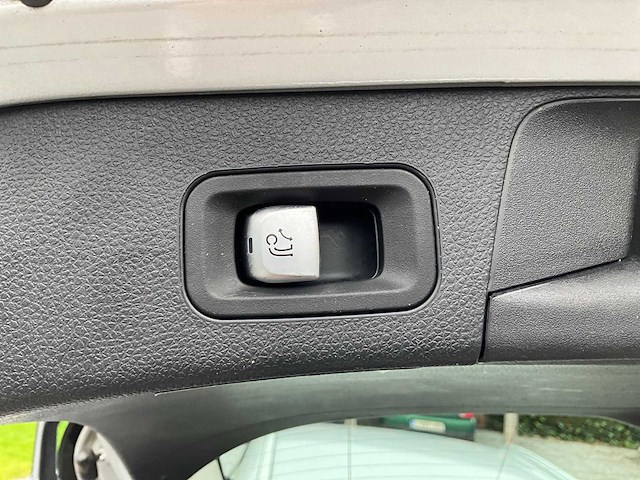 2017 mercedes-benz c-klasse c 180 d t bluetec avantgarde personenauto - afbeelding 24 van  41