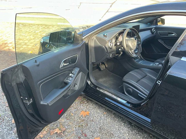 2017 mercedes-benz cla 180 personenauto - afbeelding 29 van  33