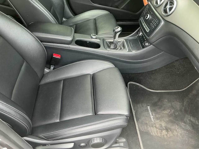 2017 mercedes-benz cla 200d 245g - afbeelding 28 van  48