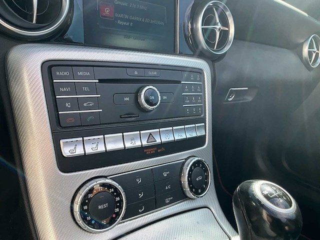 2017 mercedes-benz slc180 cabriolet personenauto - afbeelding 18 van  42
