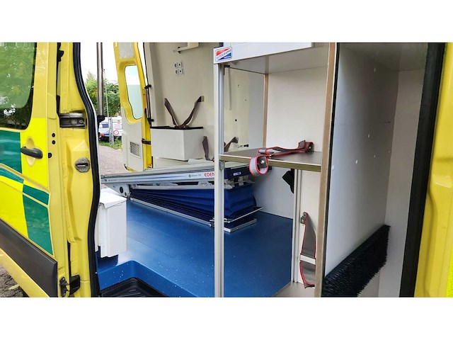 2017 mercedes-benz sprinter ambulances 190269km - afbeelding 25 van  43