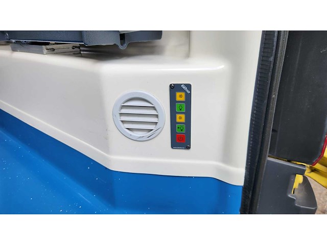 2017 mercedes-benz sprinter ambulances 190269km - afbeelding 31 van  43