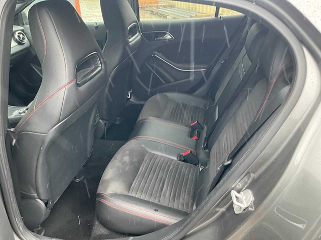 2017 mercedes-benz station wagen gla180 personenauto - afbeelding 4 van  14