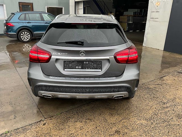 2017 mercedes-benz station wagen gla180 personenauto - afbeelding 11 van  14