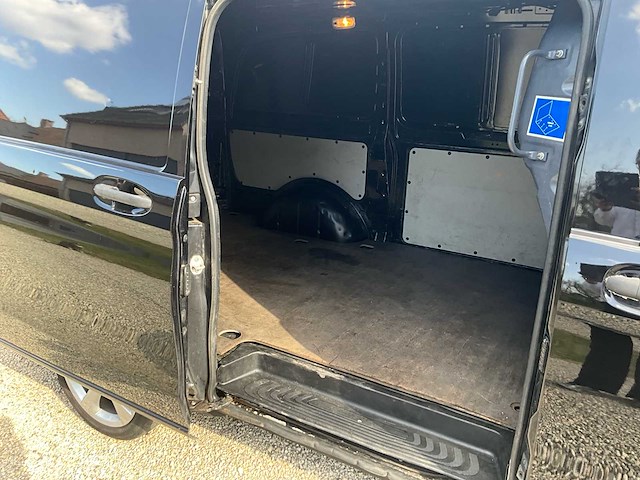 2017 mercedes vito lichte vracht - automaat - airco - trekhaak - afbeelding 14 van  57