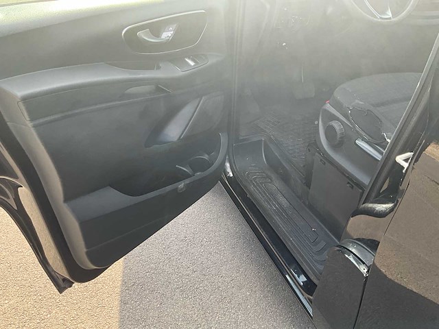 2017 mercedes vito lichte vracht - automaat - airco - trekhaak - afbeelding 16 van  57
