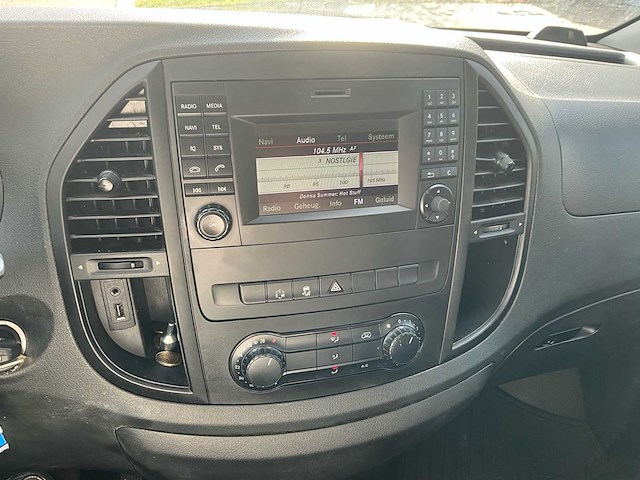 2017 mercedes vito lichte vracht - automaat - airco - trekhaak - afbeelding 26 van  57