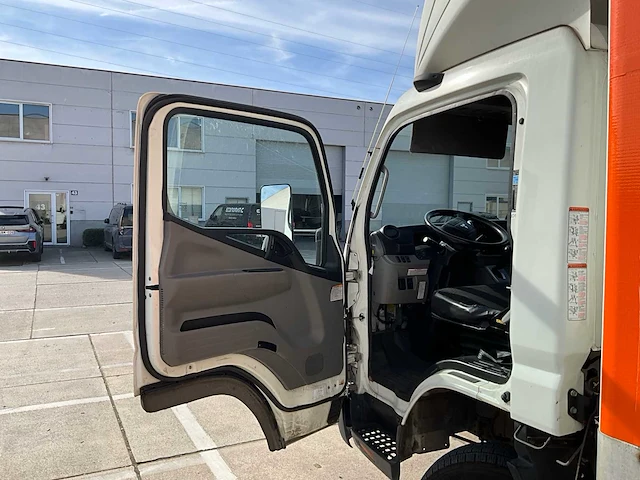 2017 mitsubishi fuso canter vrachtwagen - afbeelding 8 van  37