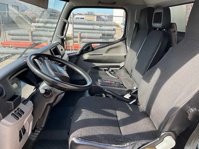 2017 mitsubishi fuso canter vrachtwagen - afbeelding 10 van  37