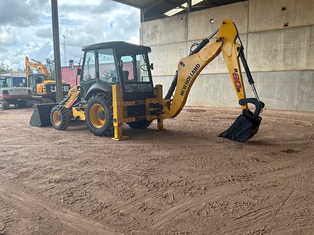 2017 new holland b80b graaflaadmachine - afbeelding 23 van  29