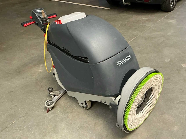 2017 numatic tgb4055/100 vloerreiniger - afbeelding 1 van  7