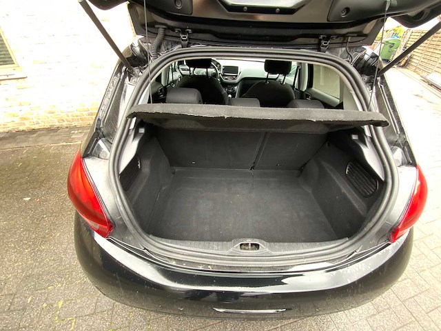 2017 peugeot 208 c - hatchback - afbeelding 18 van  29