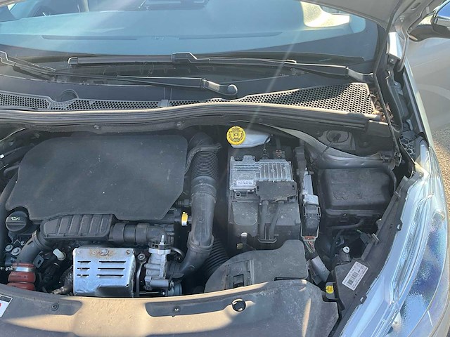 2017 peugeot 208 personenauto - afbeelding 5 van  50