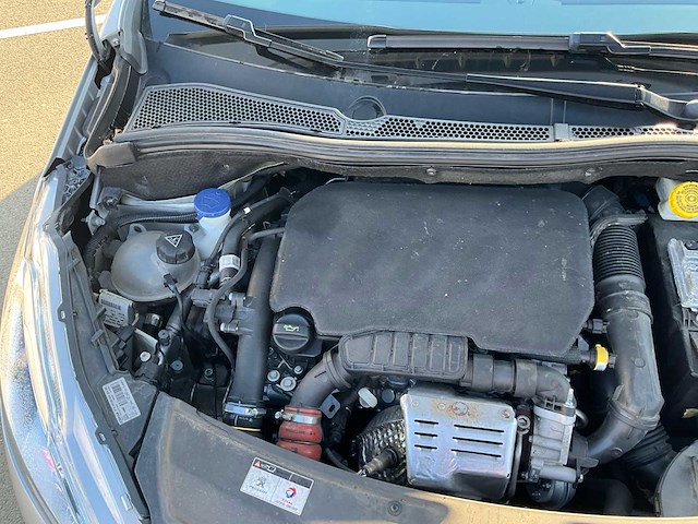 2017 peugeot 208 personenauto - afbeelding 6 van  50