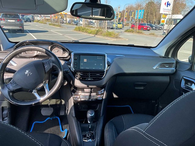 2017 peugeot 208 personenauto - afbeelding 28 van  50
