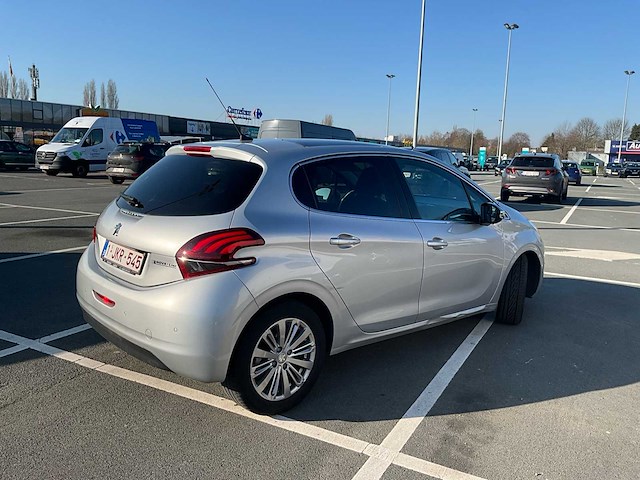 2017 peugeot 208 personenauto - afbeelding 34 van  50