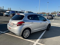 2017 peugeot 208 personenauto - afbeelding 34 van  50