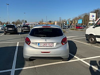 2017 peugeot 208 personenauto - afbeelding 44 van  50