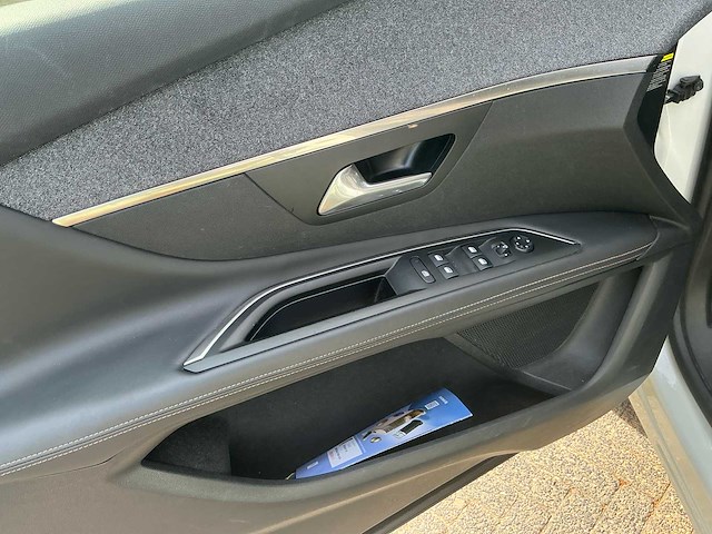 2017 peugeot 3008 personenauto - afbeelding 6 van  26