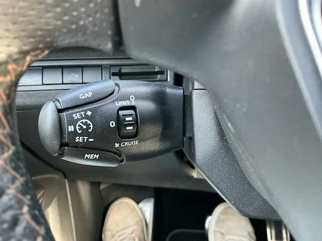 2017 peugeot 5008 gt personenauto - afbeelding 16 van  30