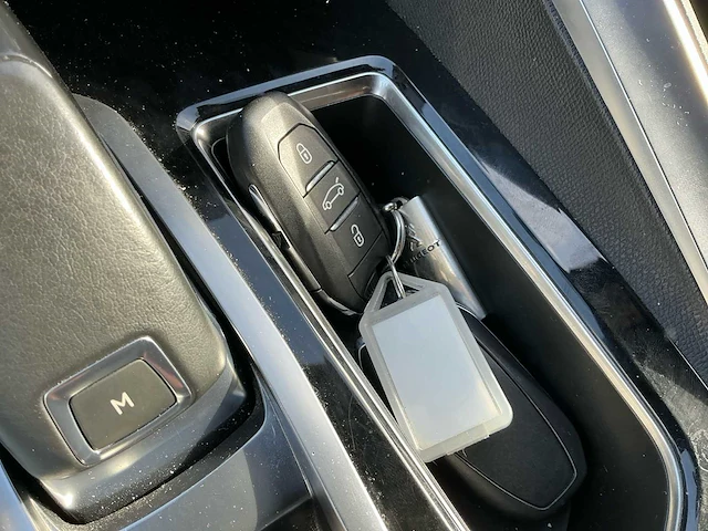 2017 peugeot 5008 gt personenauto - afbeelding 17 van  30