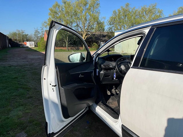 2017 peugeot 5008 personenauto - afbeelding 10 van  43