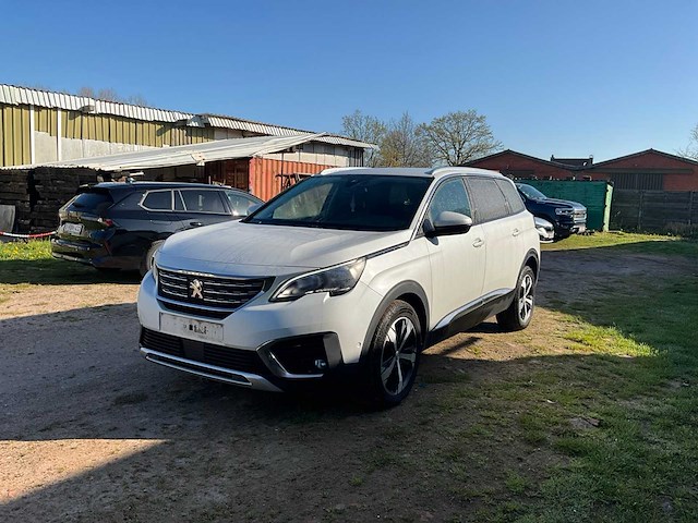 2017 peugeot 5008 personenauto - afbeelding 1 van  43